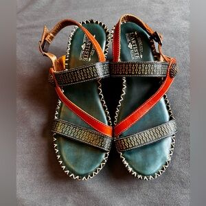 EUC L’Artiste by Spring Step L’Artiste Dreamer Dress Sandals EU39.